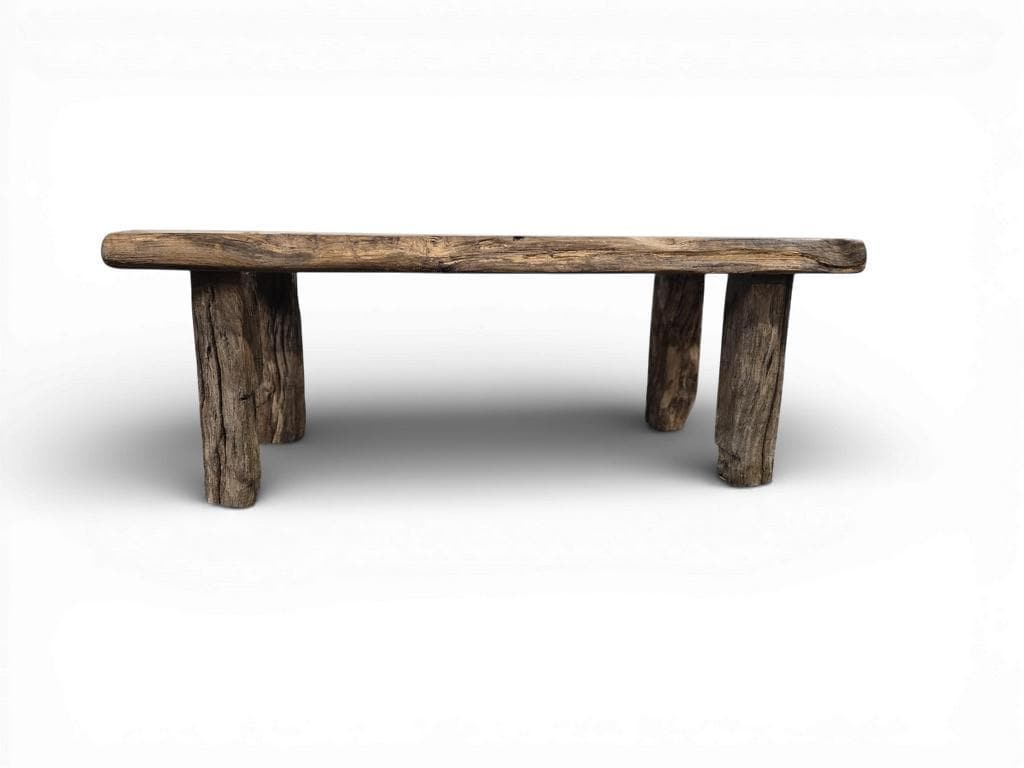 Vintage coffee table in sturdy wood / coffee table