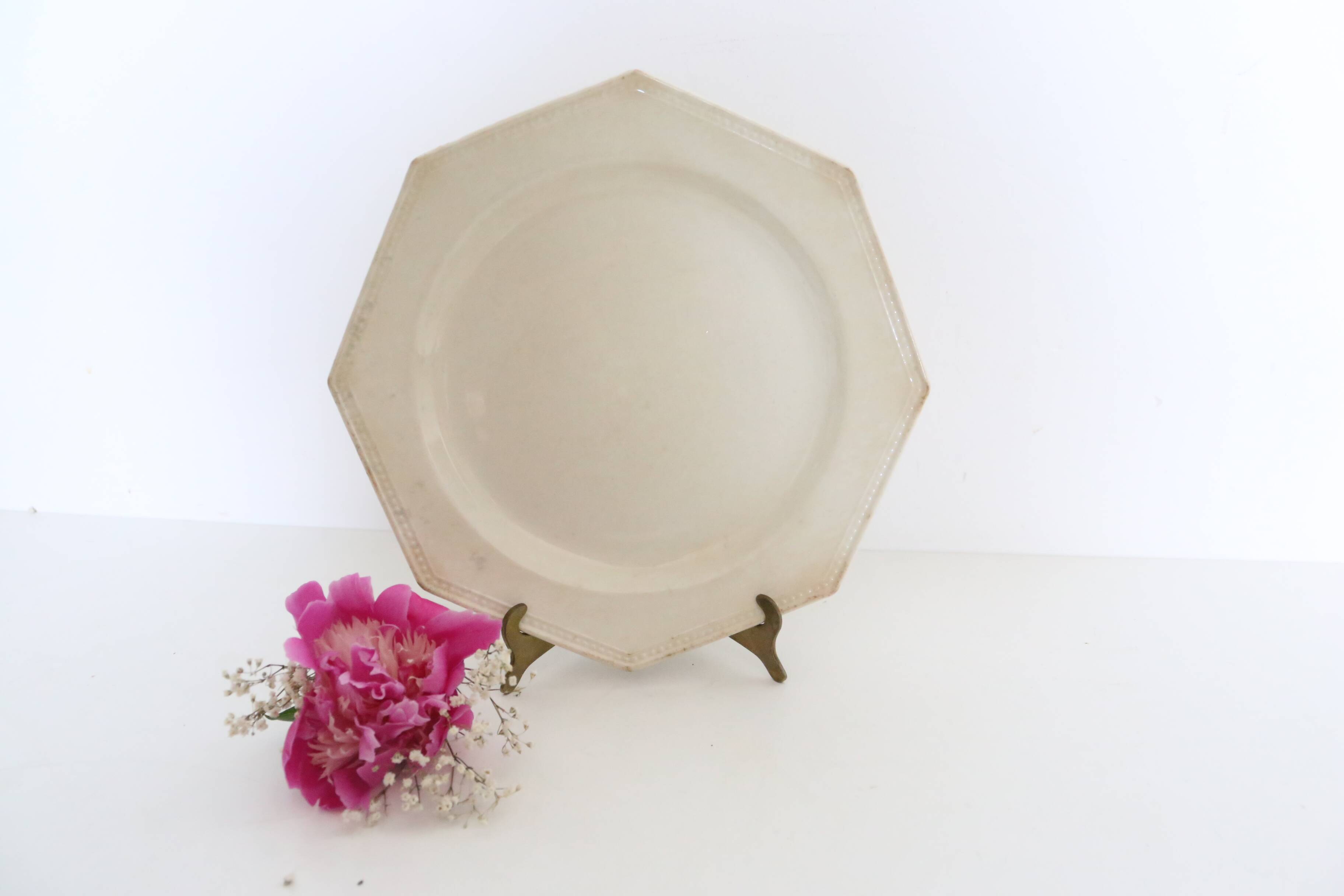 Creil and Montereau plates, 19th century, Perle model, ivory / set of 3