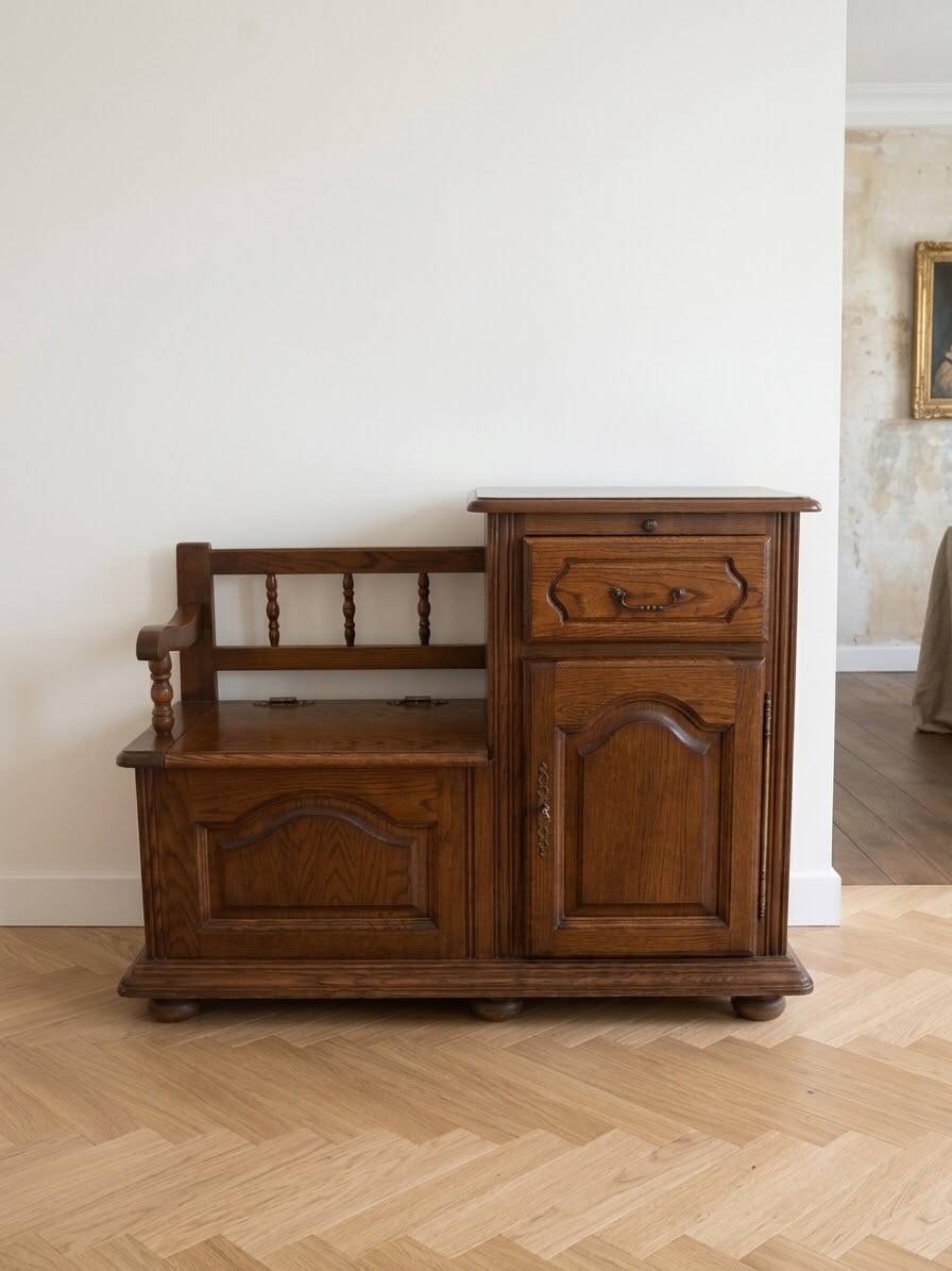 Petit meuble en chêne