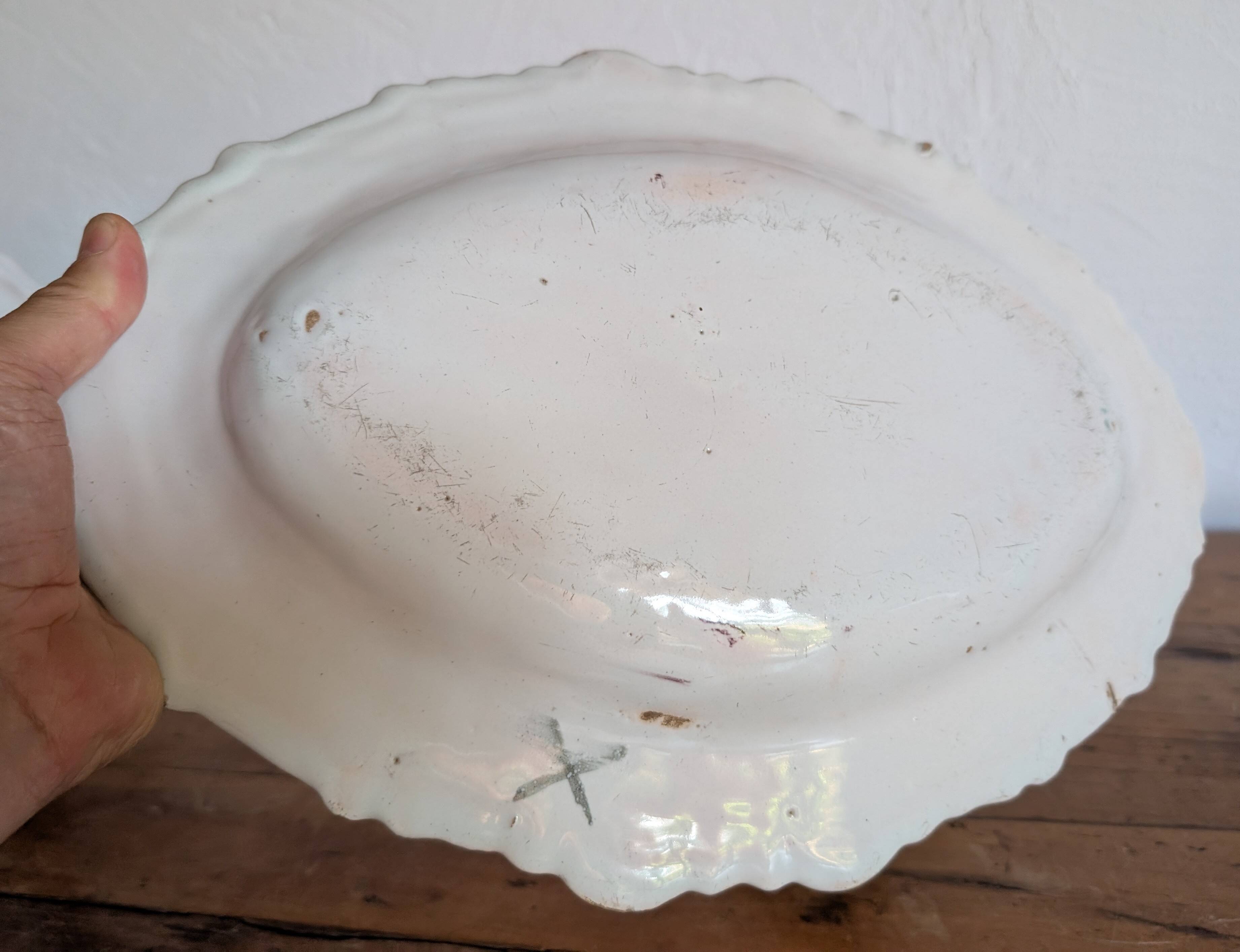 Moustiers oval serving dish