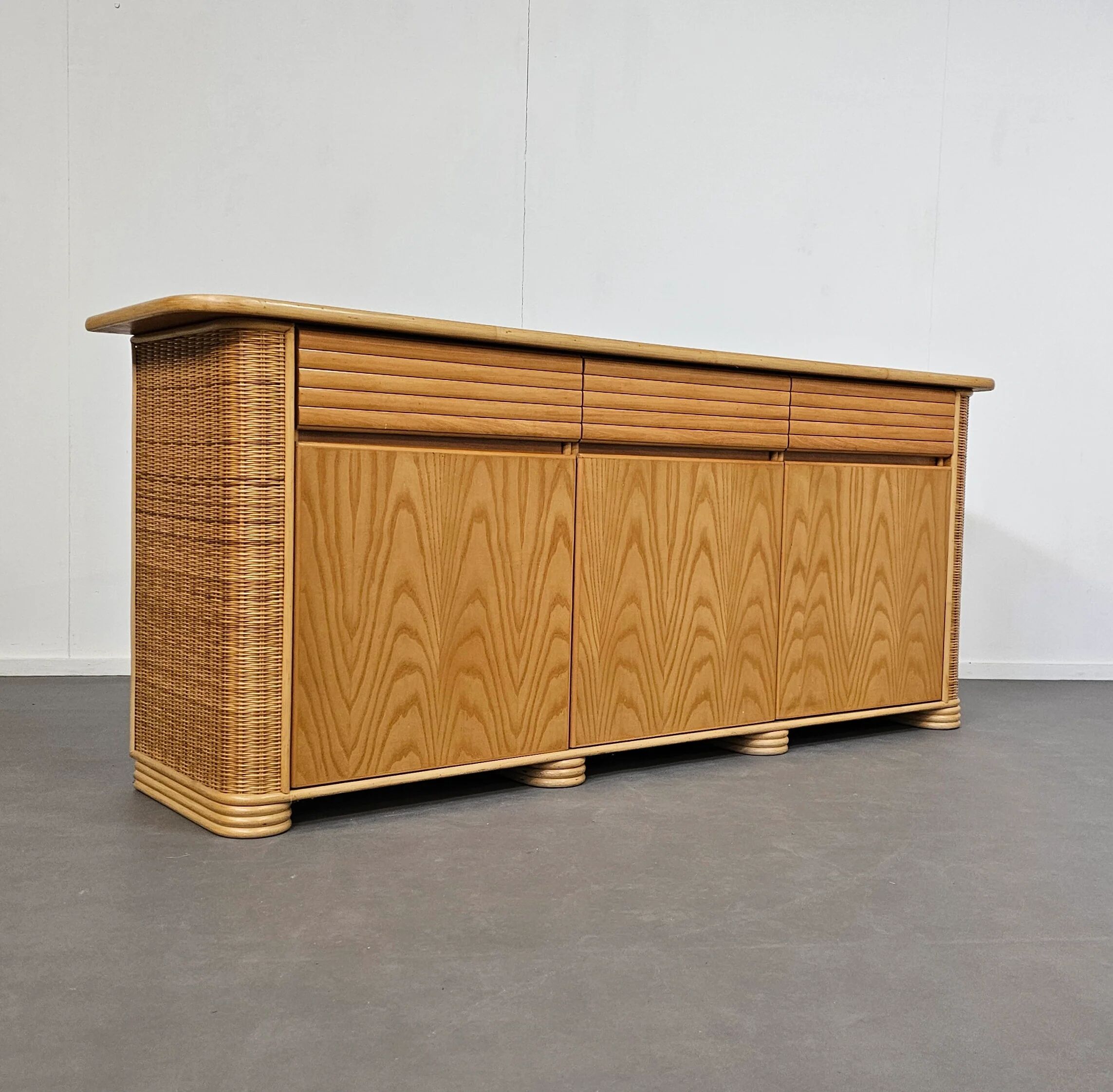 Wood / bamboo / rattan sideboard Roberti Rattan 1970s stunning condition