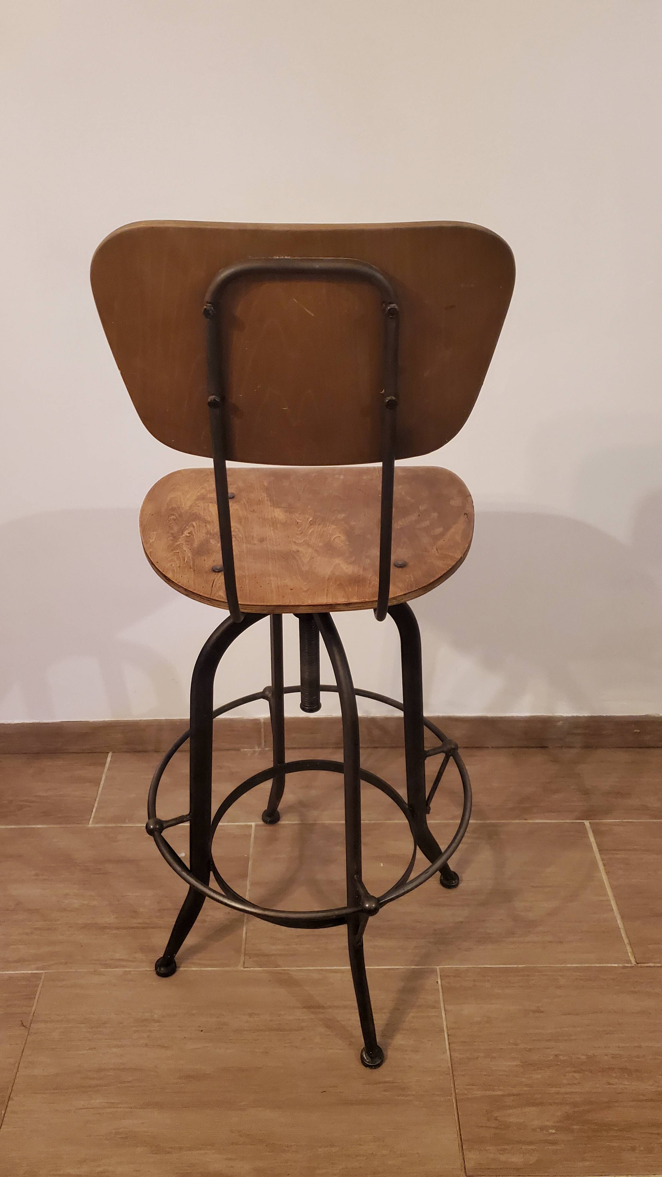 Vintage workshop chair