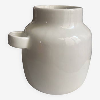 Glazed ceramic pot