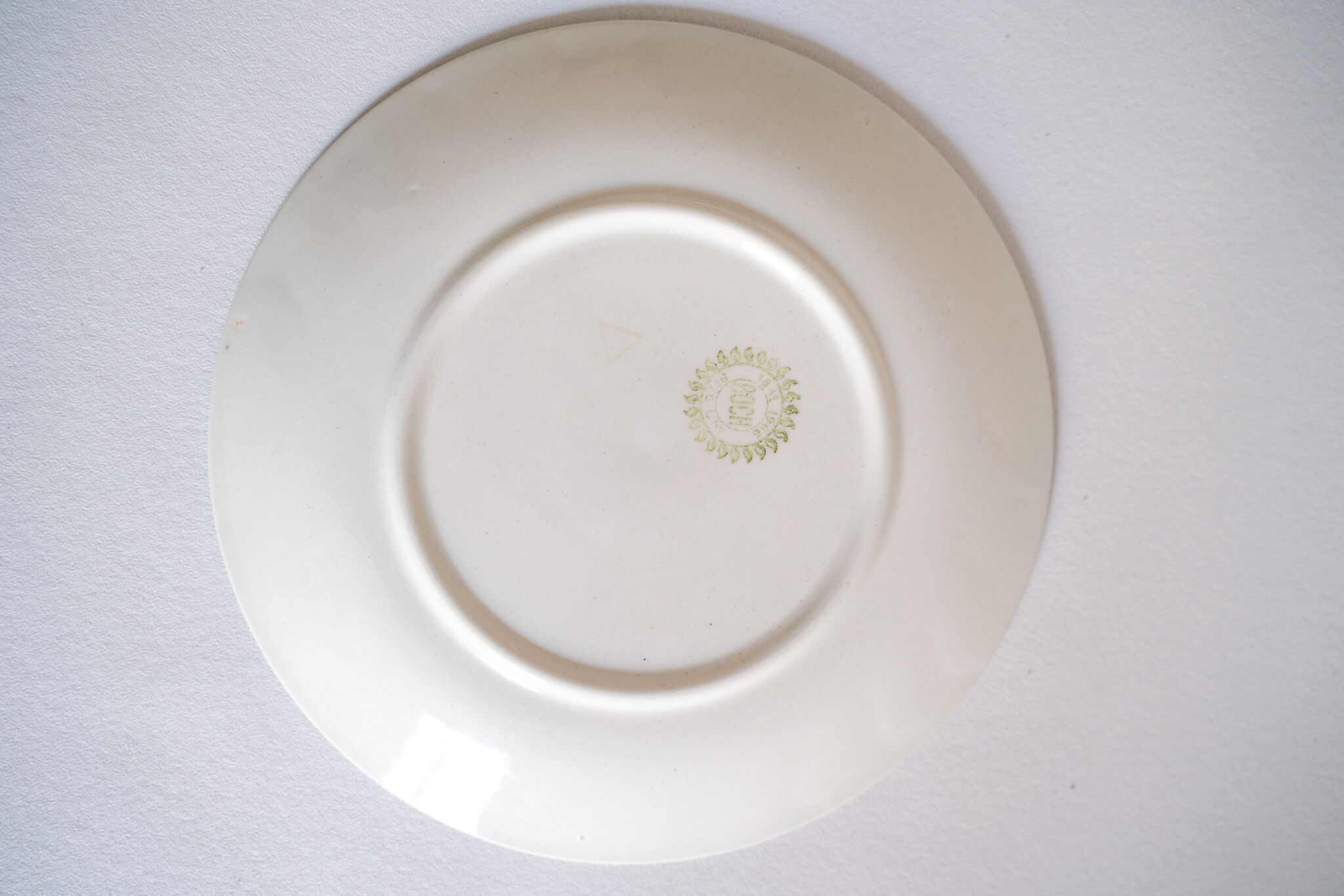 10 Anciennes Assiettes à Dessert en Faïence à Décor Champêtre Bleu