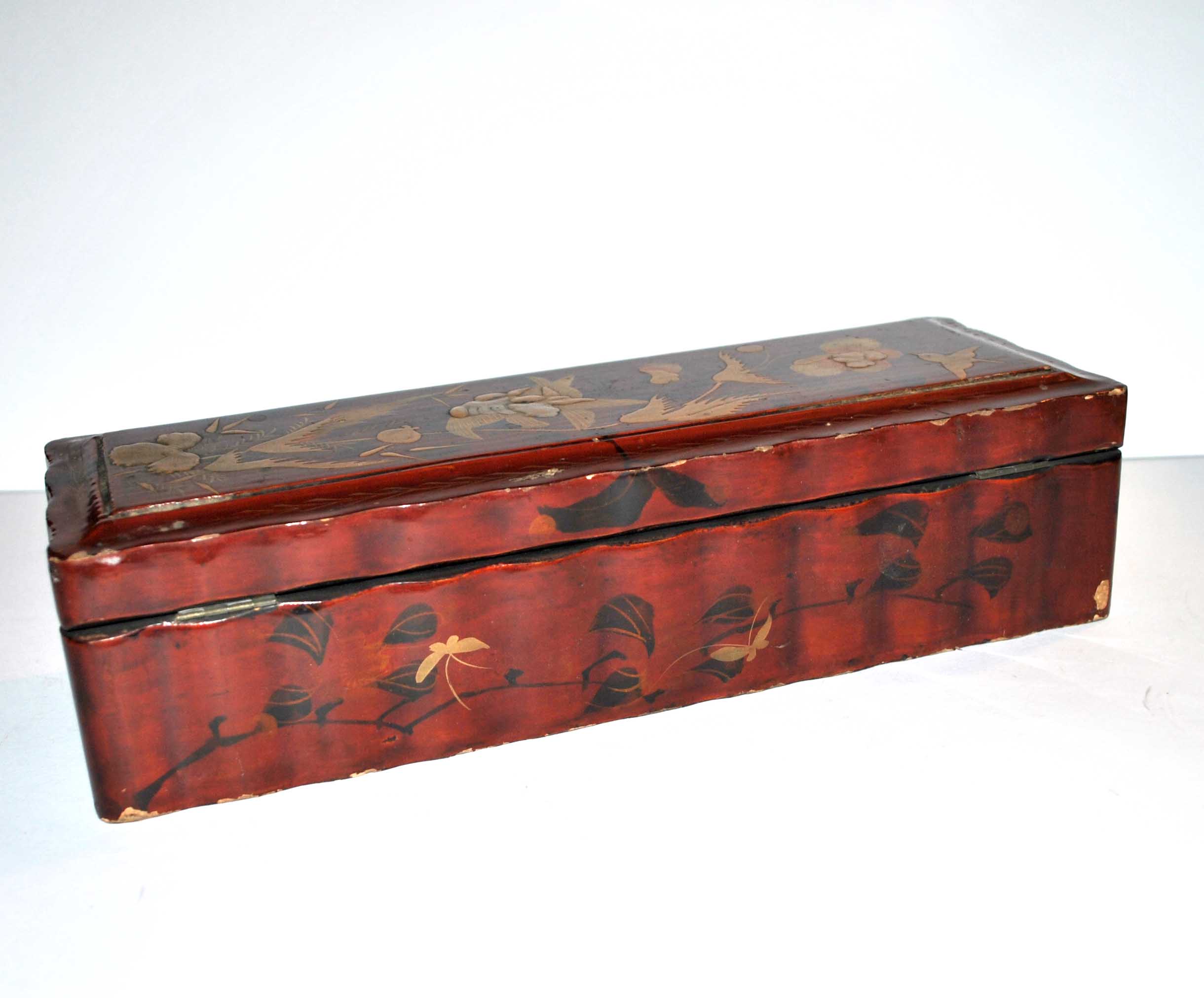 Antique glove box in Red China Lacquer decorated with golden birds