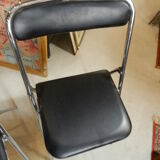 3 Sauvignet folding chairs