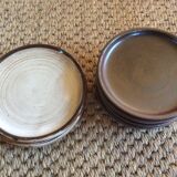 Set of 10 stoneware plates
