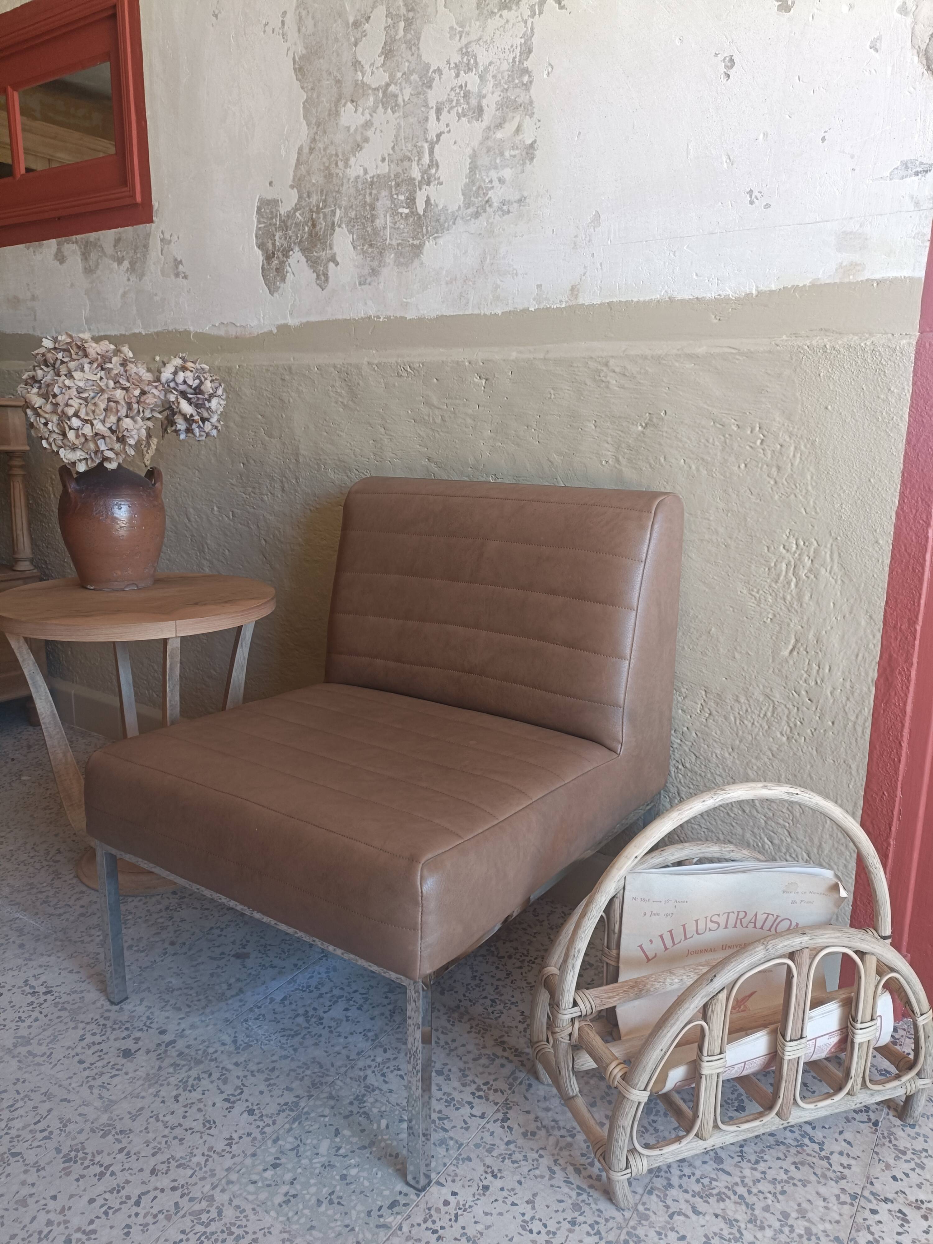 Chauffeuse fauteuil vintage en chrome/skaï