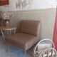 Chauffeuse fauteuil vintage en chrome/skaï
