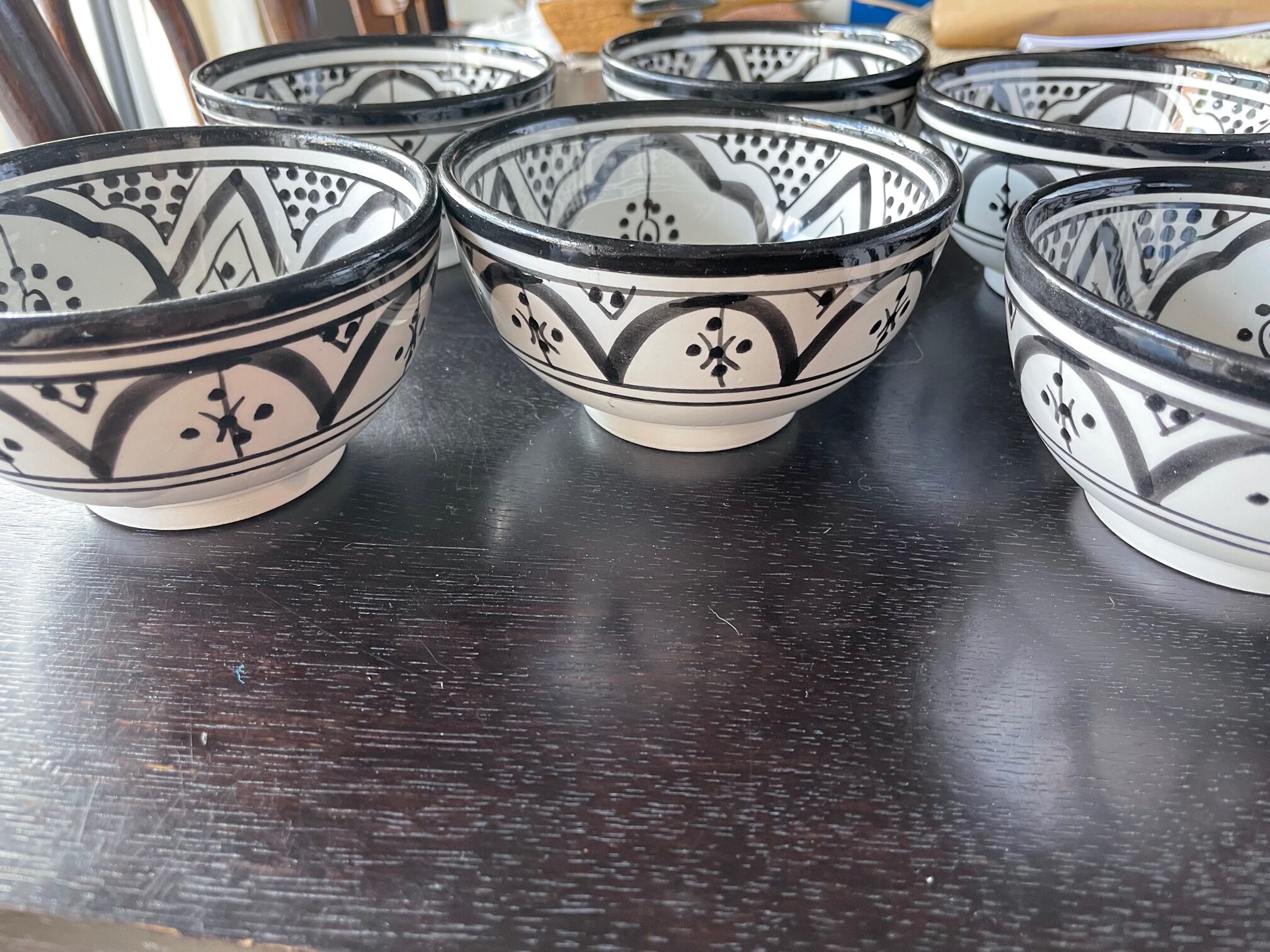 Set of 6 ceramic bowls