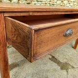 Draper's table, a piece of furniture for the trade