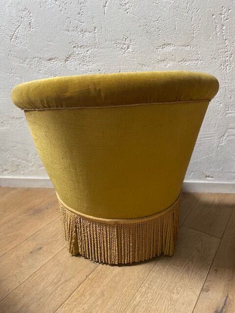 Vintage toad armchair