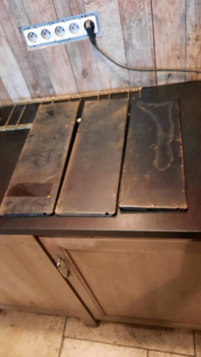 Set of two string shelves