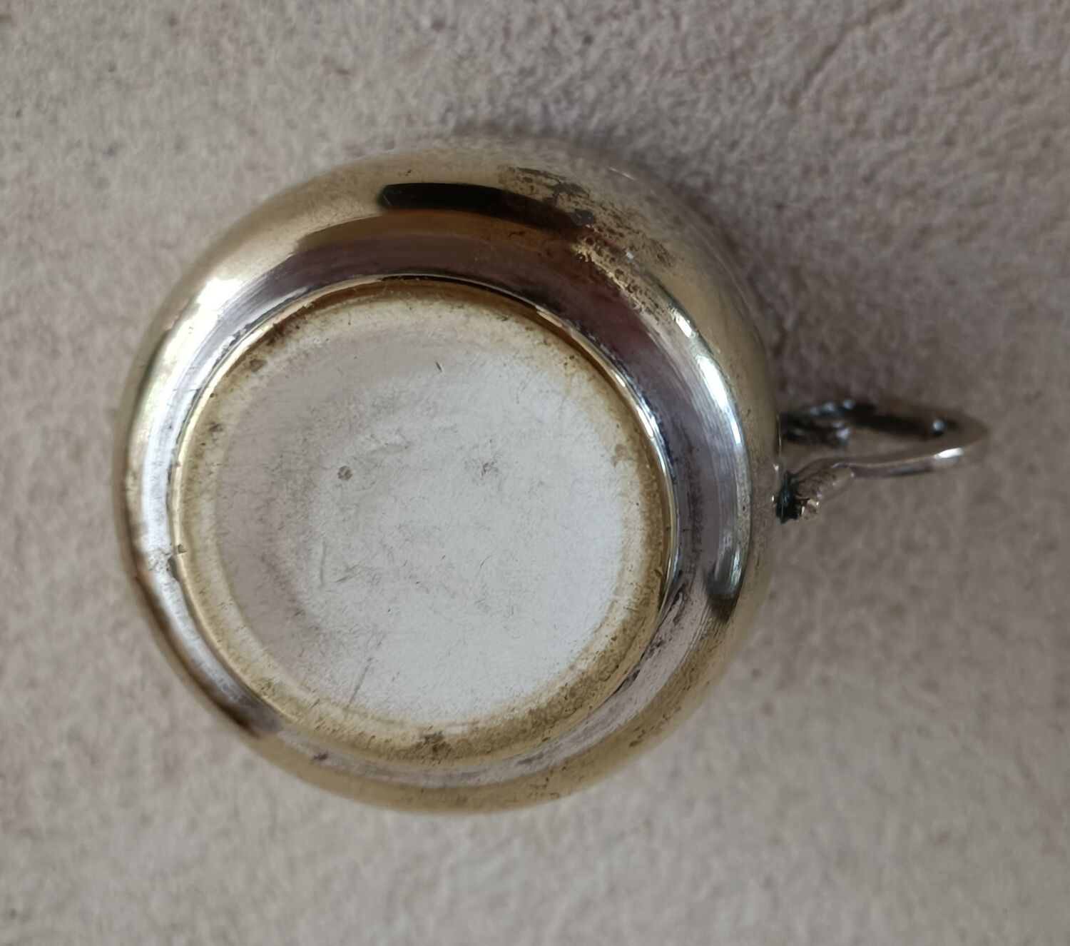 Silver metal cup monogram LJ