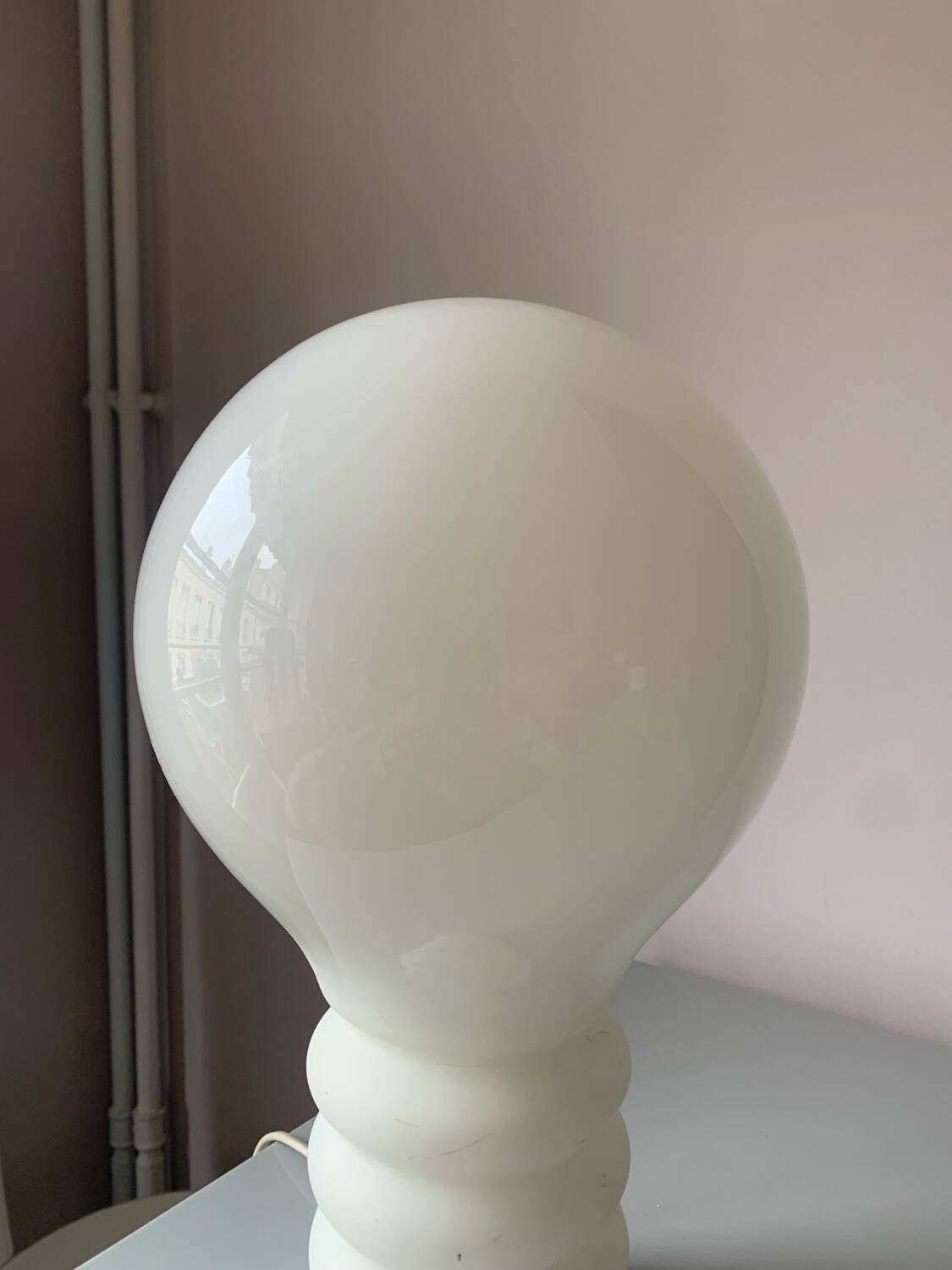 Vintage 70s “bubble” lamp, white glass