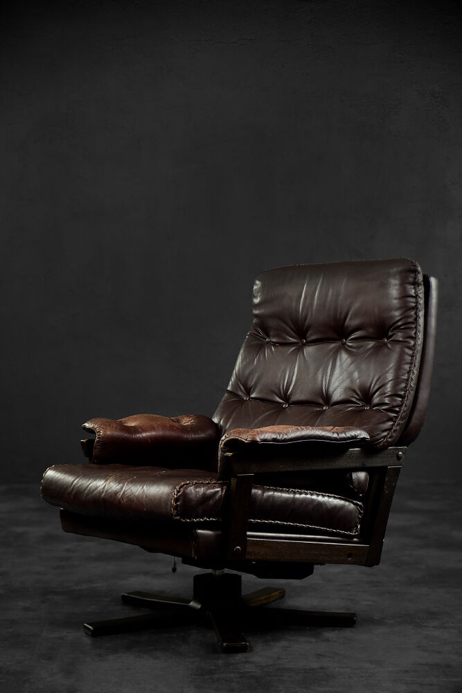 Modern Scandinavian brown leather swivel chair, 1970s