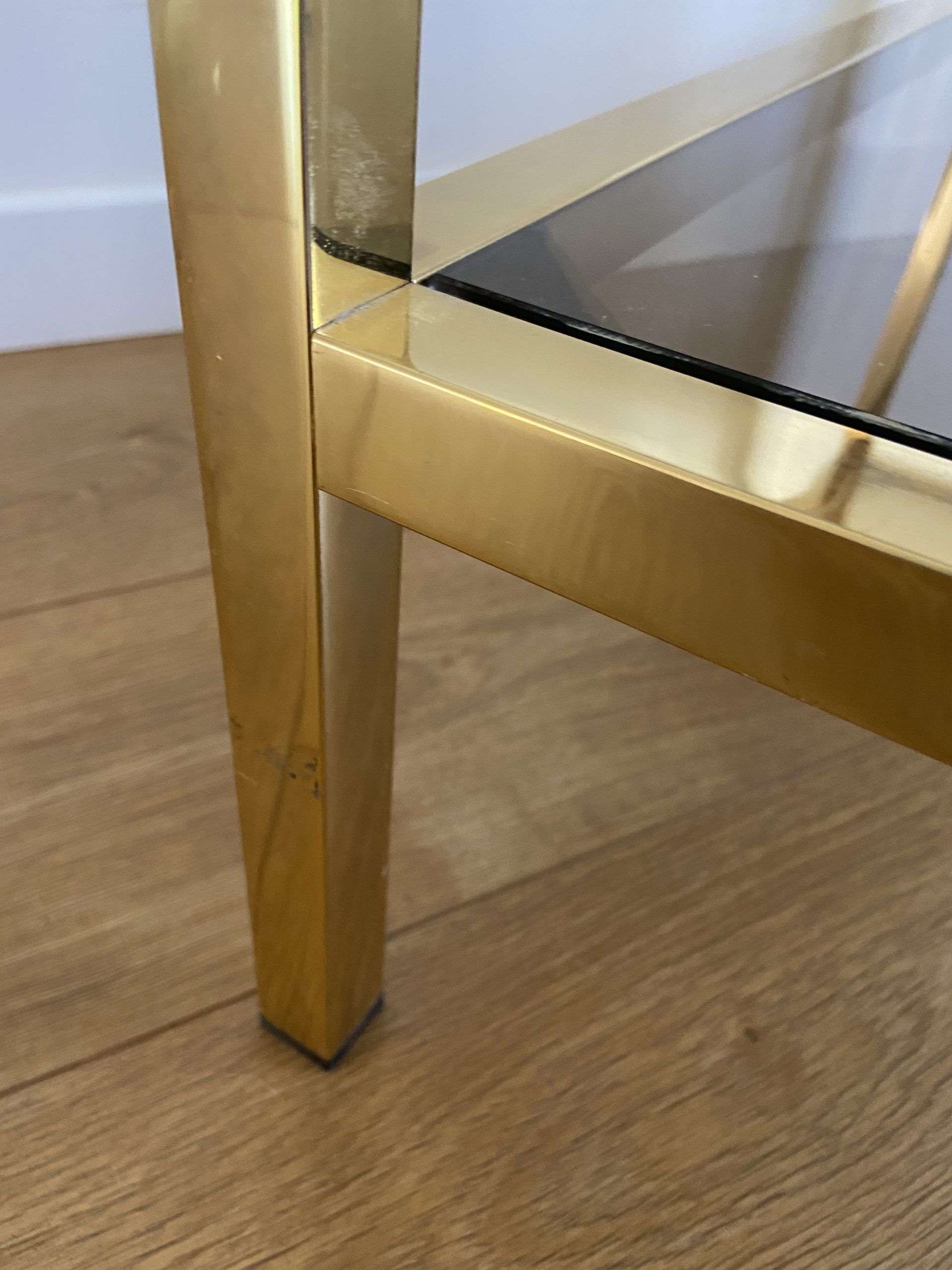 VINTAGE SHELF CONSOLE IN GOLD METAL AND SMOKED GLASS