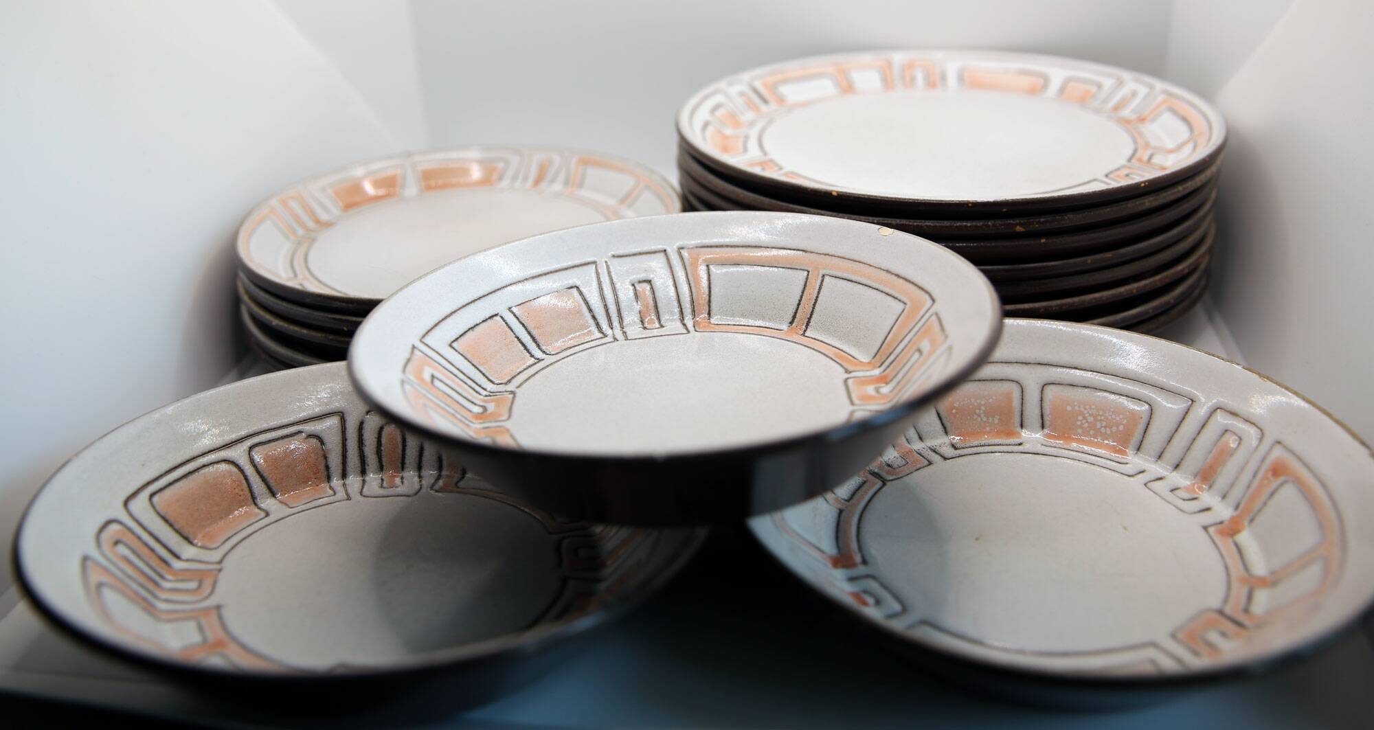 Set of 8 plates, 5 desserts and 3 hollow collection Maille de Niderviller