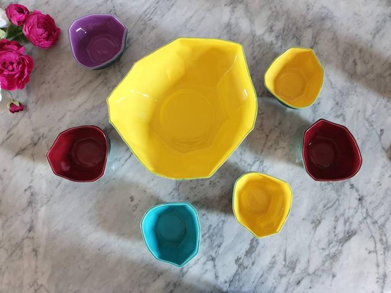 Vintage salad bowl and ramekin with cut-in-coloured earthenware