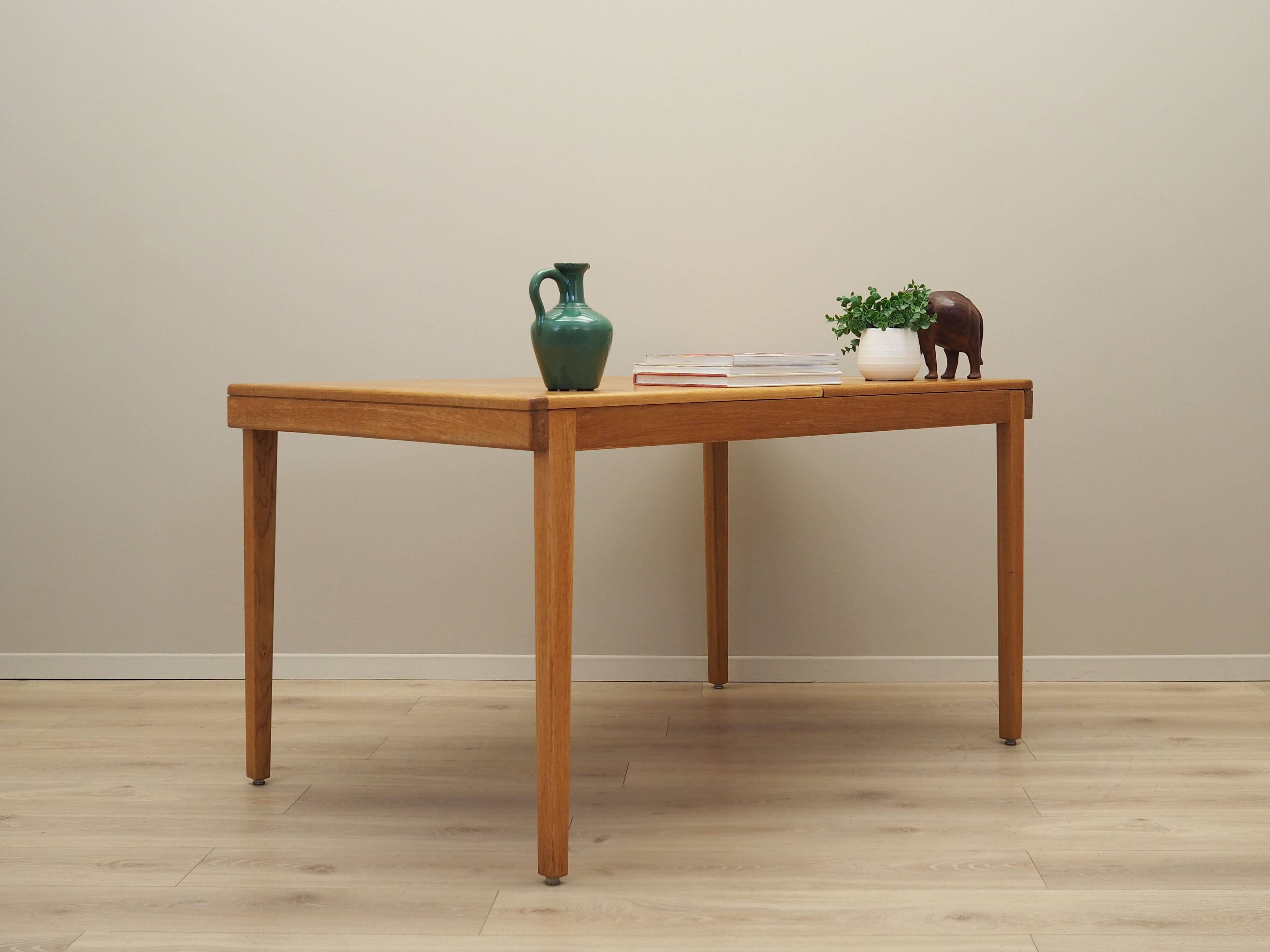 Oak table, Danish design, 1970s, production: Denmark