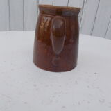 Sandstone pitcher