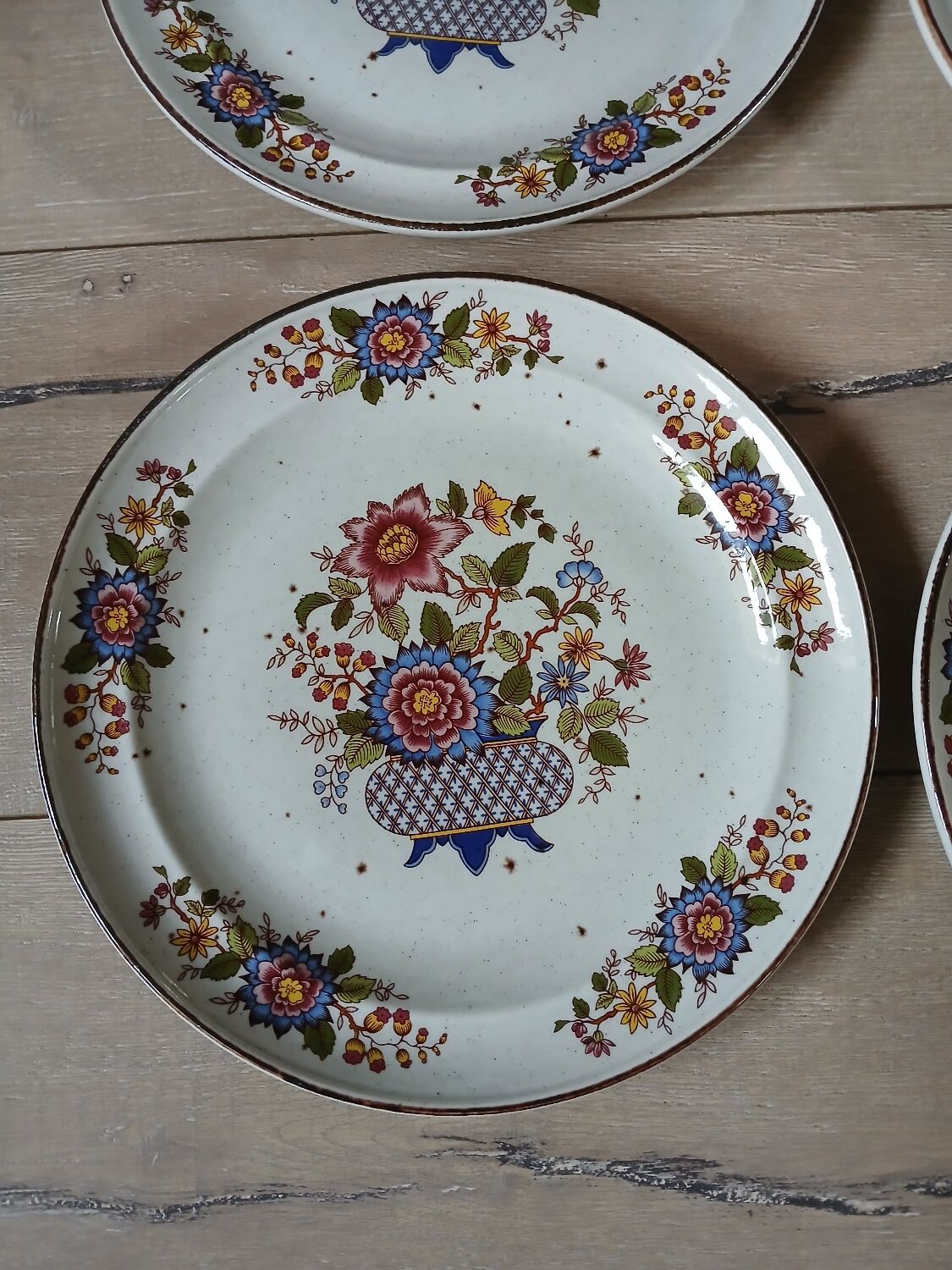 4 antique Sarreguemines plates, "Eclat" pattern