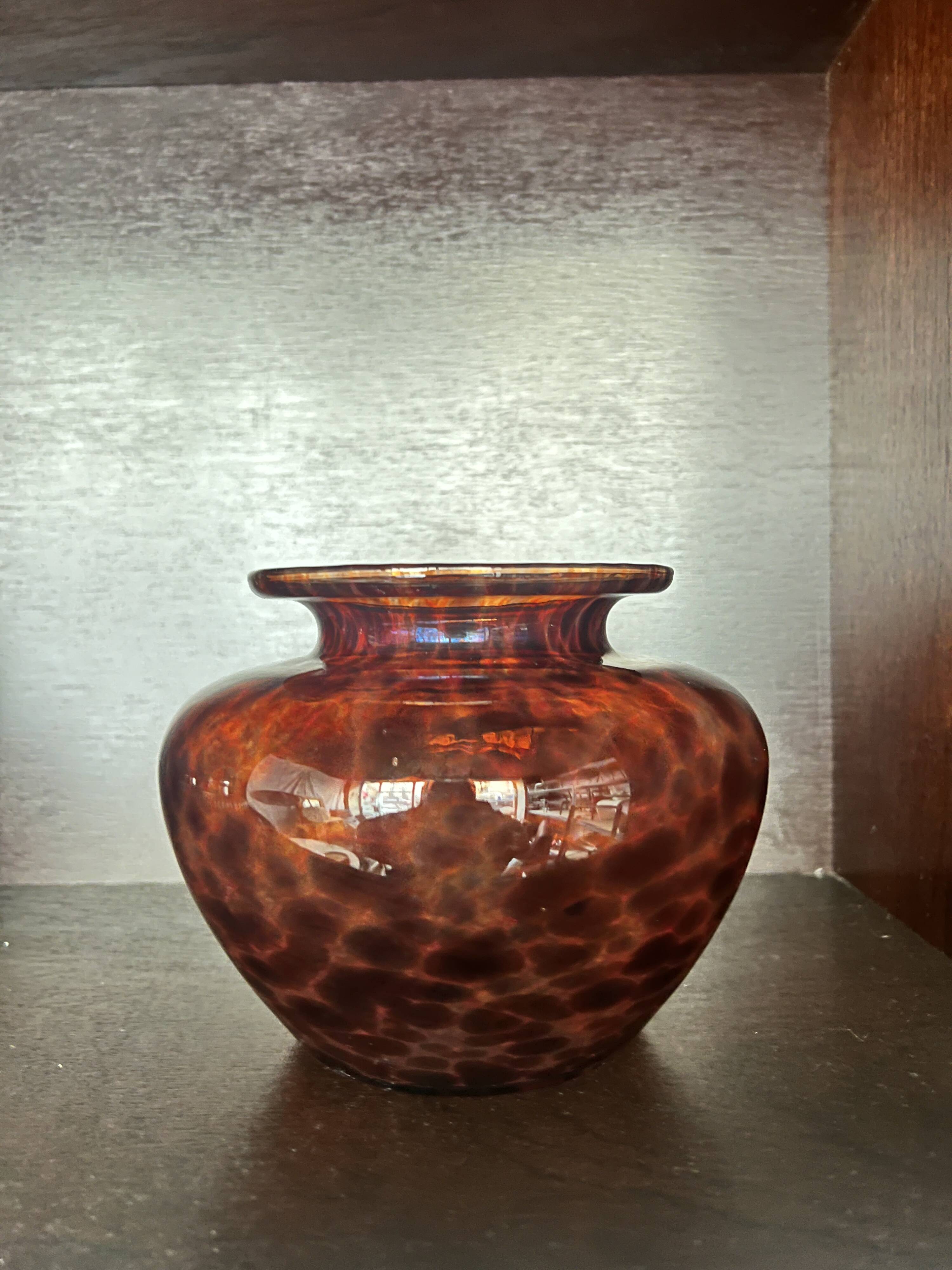 Amber smoked glass vase known as tortoiseshell, 1970s design.