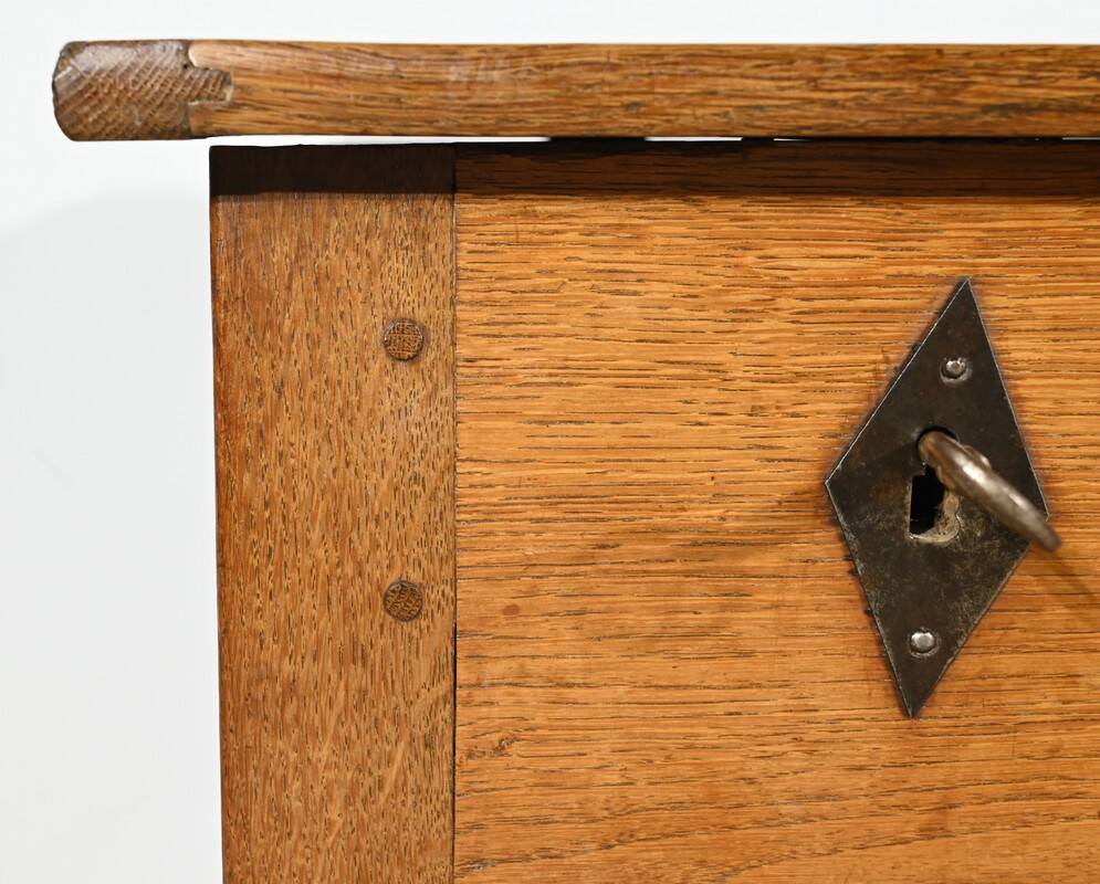 Oak Community Chest – Late 19th Century