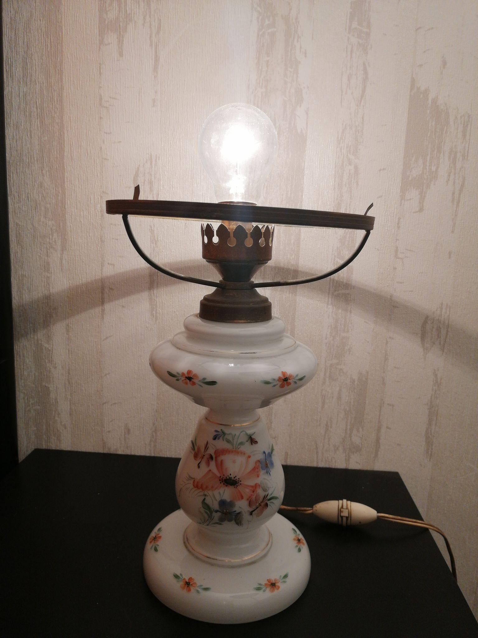 Antique porcelain lamp