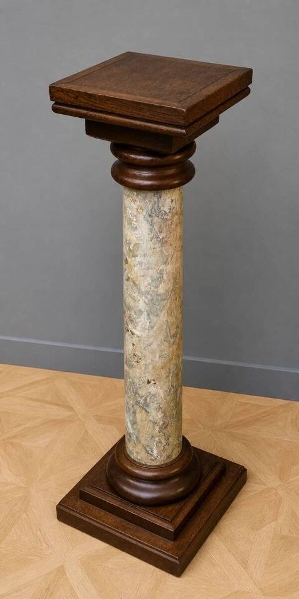 Sellette formant colonne, en bois massif et peinture faux marbre
