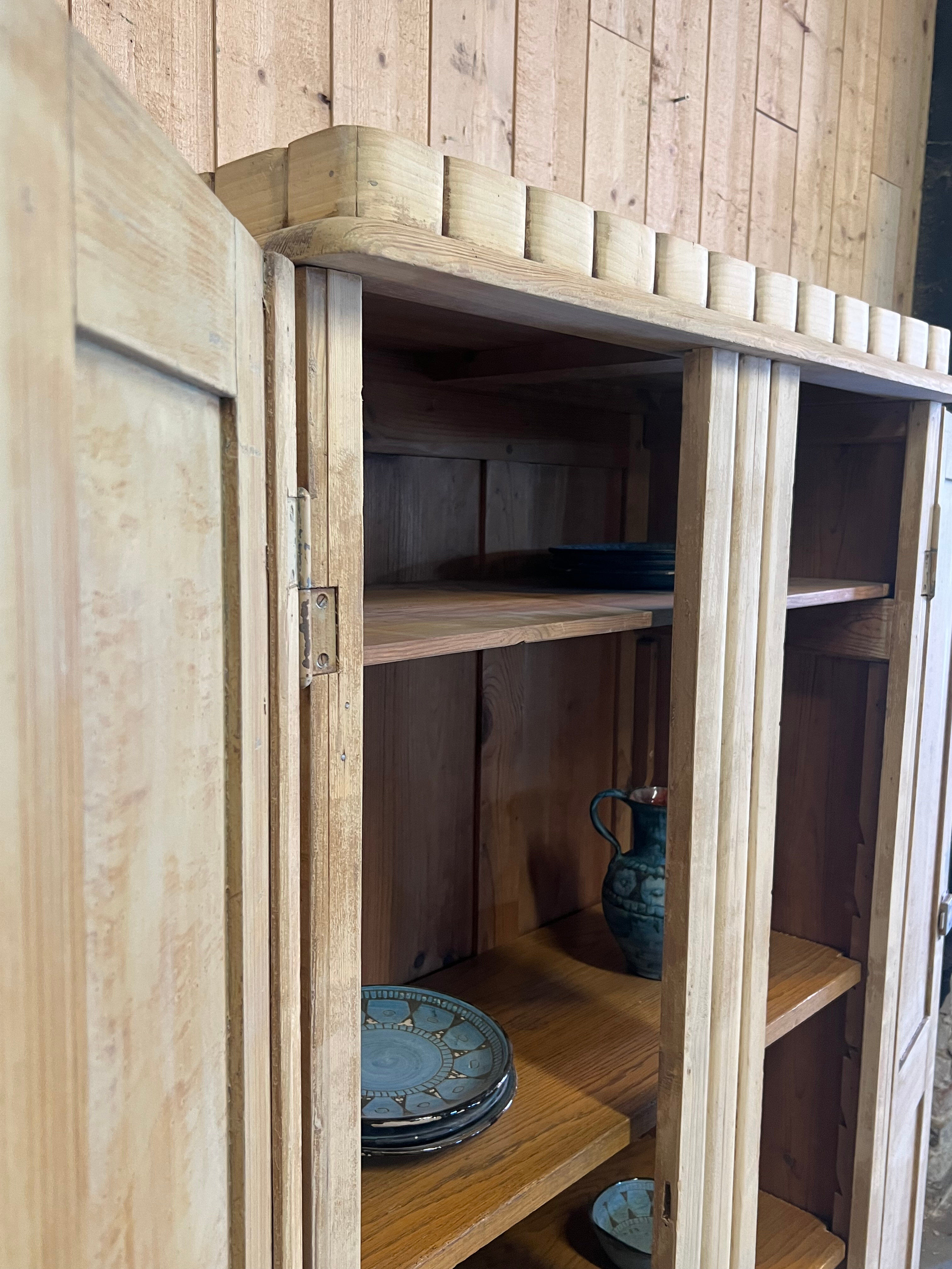 Armoire art déco patinée