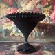 Grande coupe sur pied en opaline noire Art déco des années 1930 une rareté atypique