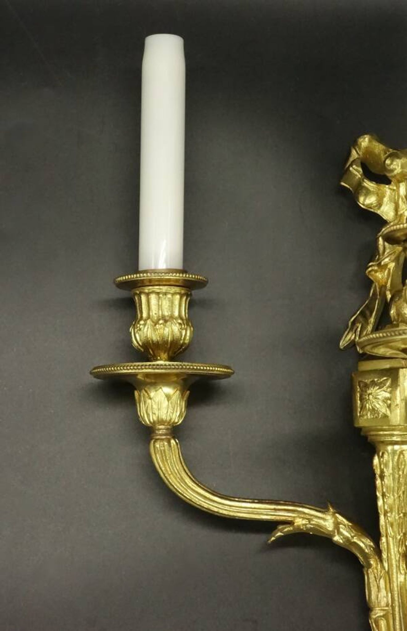 Pair of large sconces with Louis XVI style knots, late 19th century - bronze
