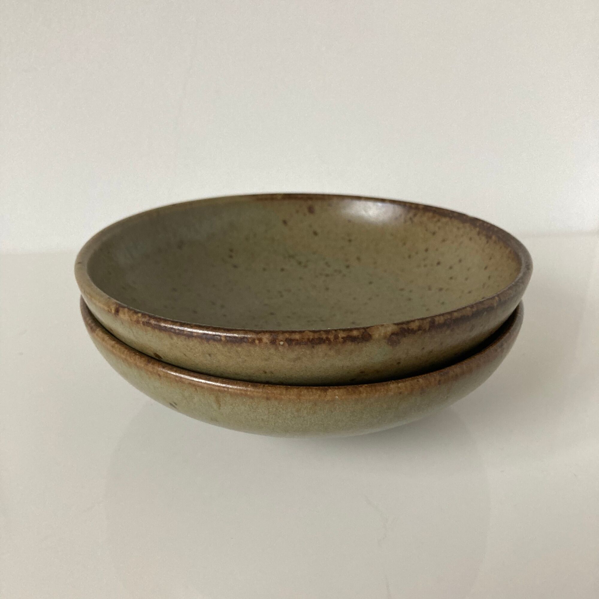 Beautiful pair of Japanese cups or bowls in Taizé stoneware