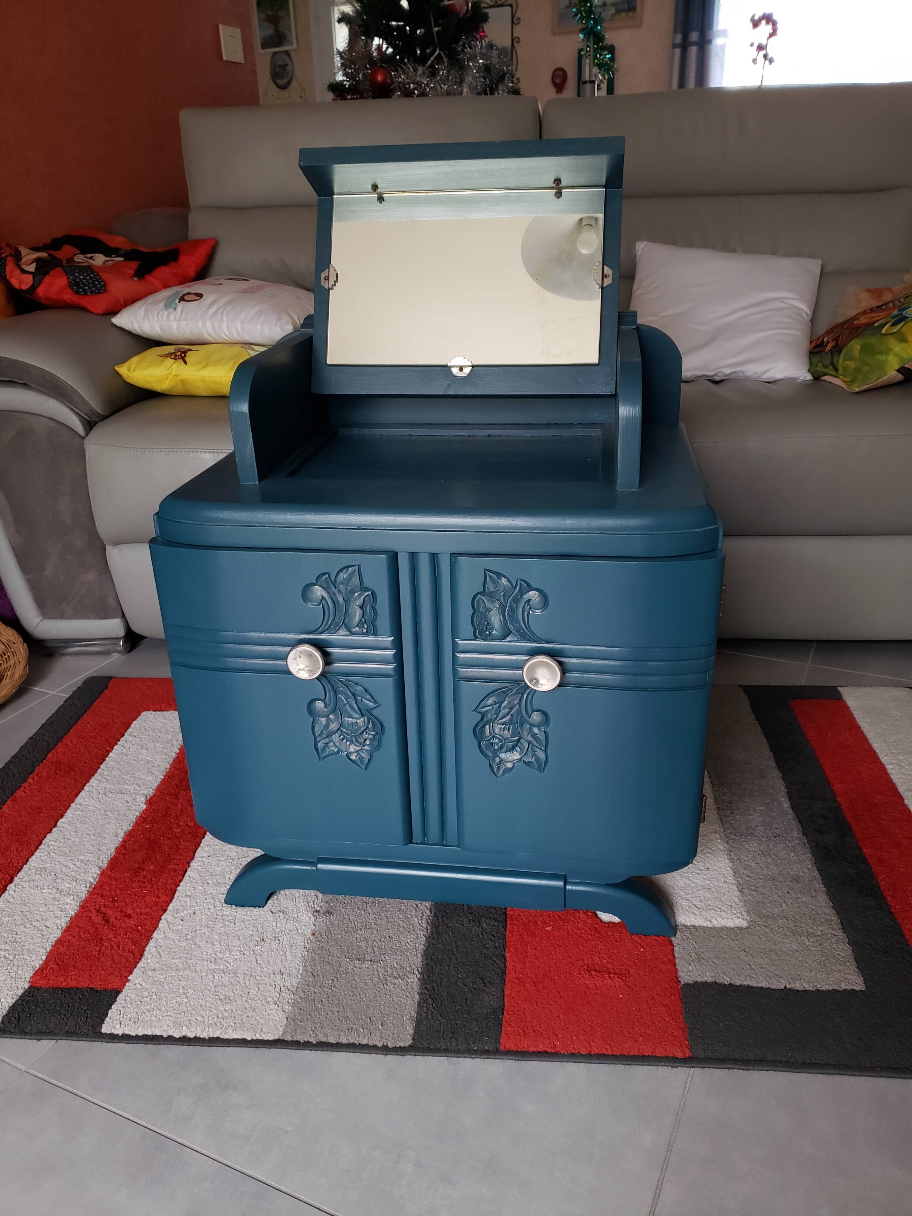 Vintage dressing table and bedside table