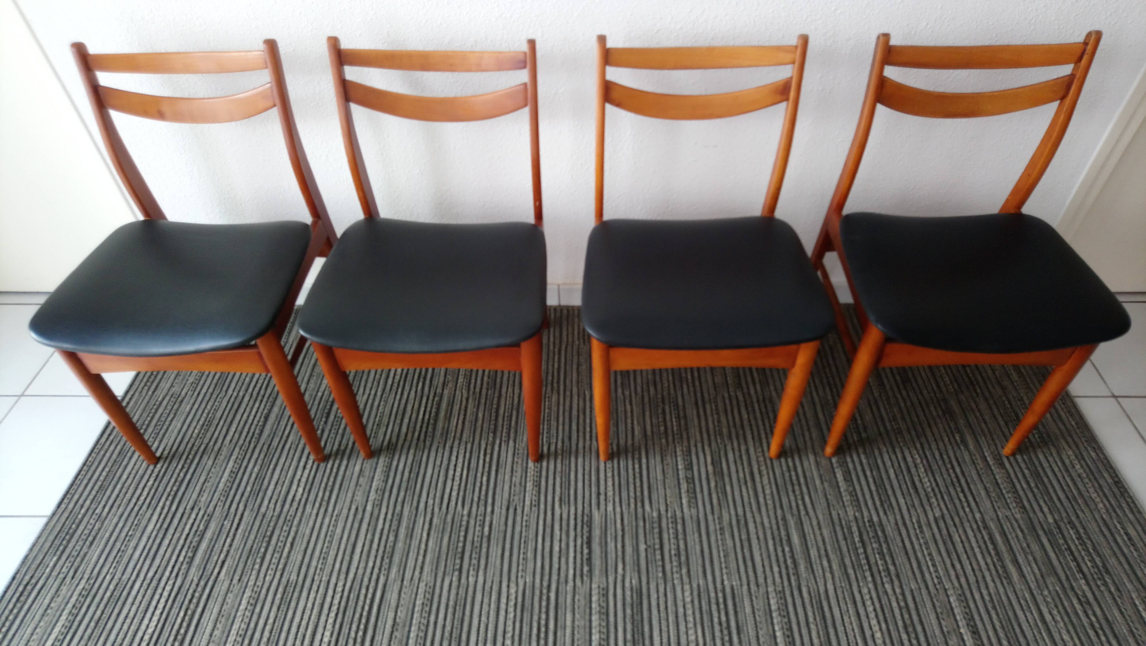 Set of 4 chairs scandinavian 70s