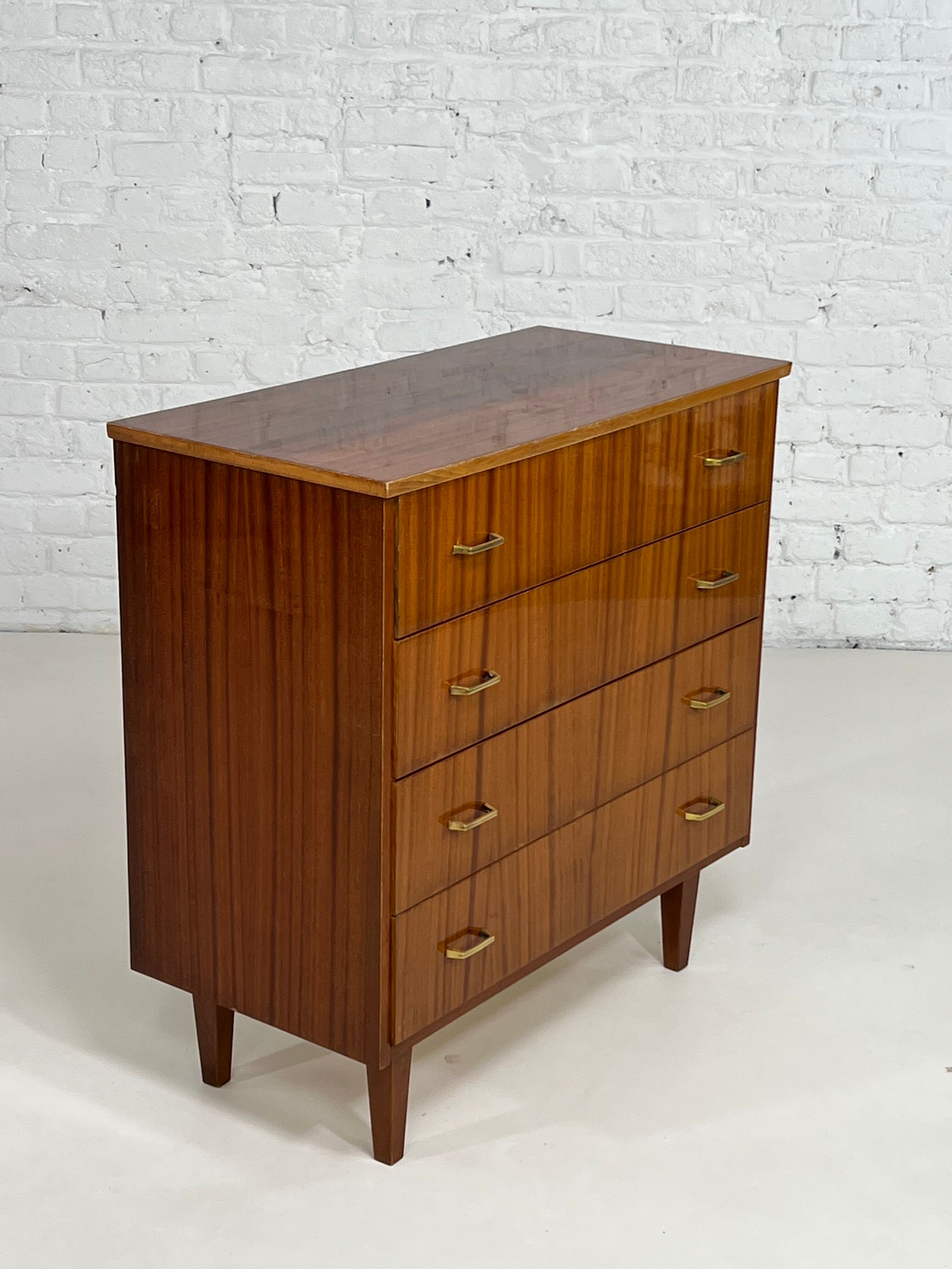 Commode années 60 en bois et laiton