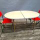 Ensemble table et duo chaises pliantes camping vintage 1970