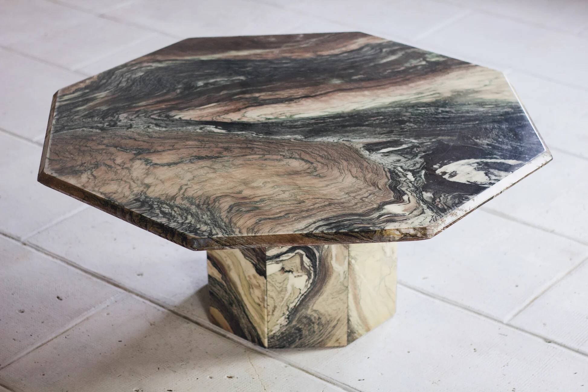 Octagonal coffee table in Cipollino Italian marble, 1980