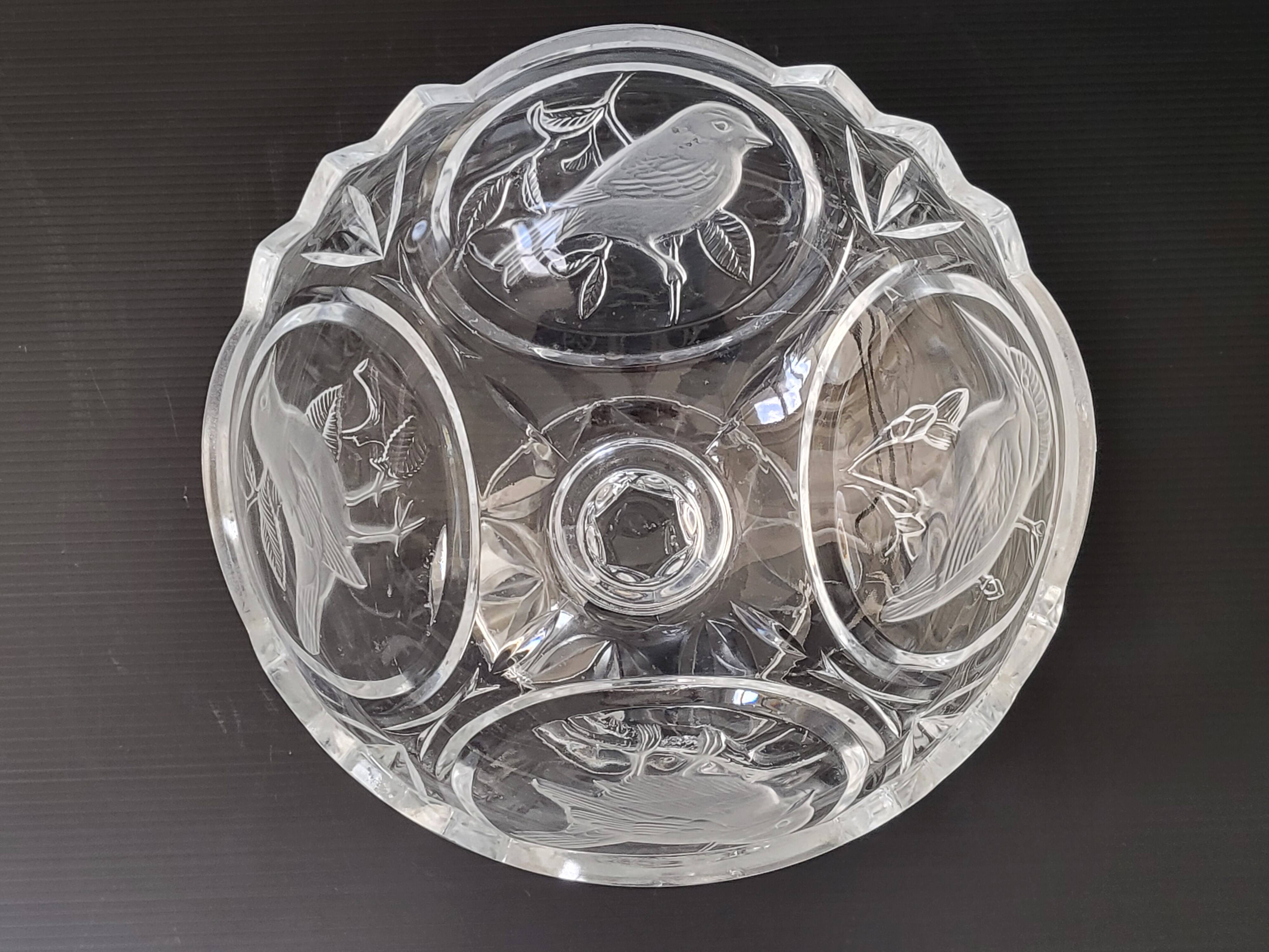 Vintage crystal fruit or candy bowl