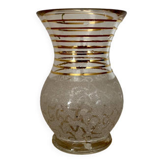 Vintage vase in white and gold granite glass