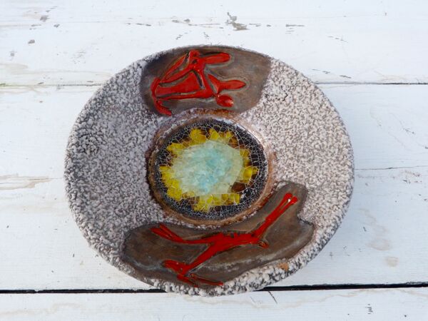 Plat creux Vallauris fat lava fond verre motifs animaliers