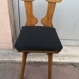 1chaise en chêne massif