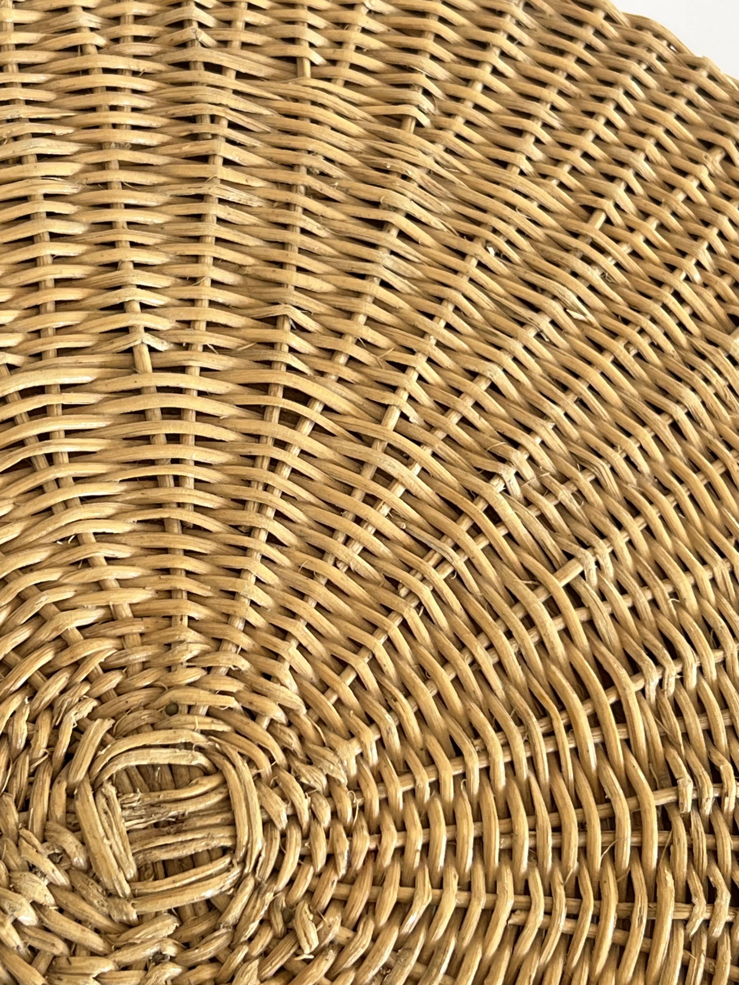 Table Trompe l’œil Ghost in Wicker