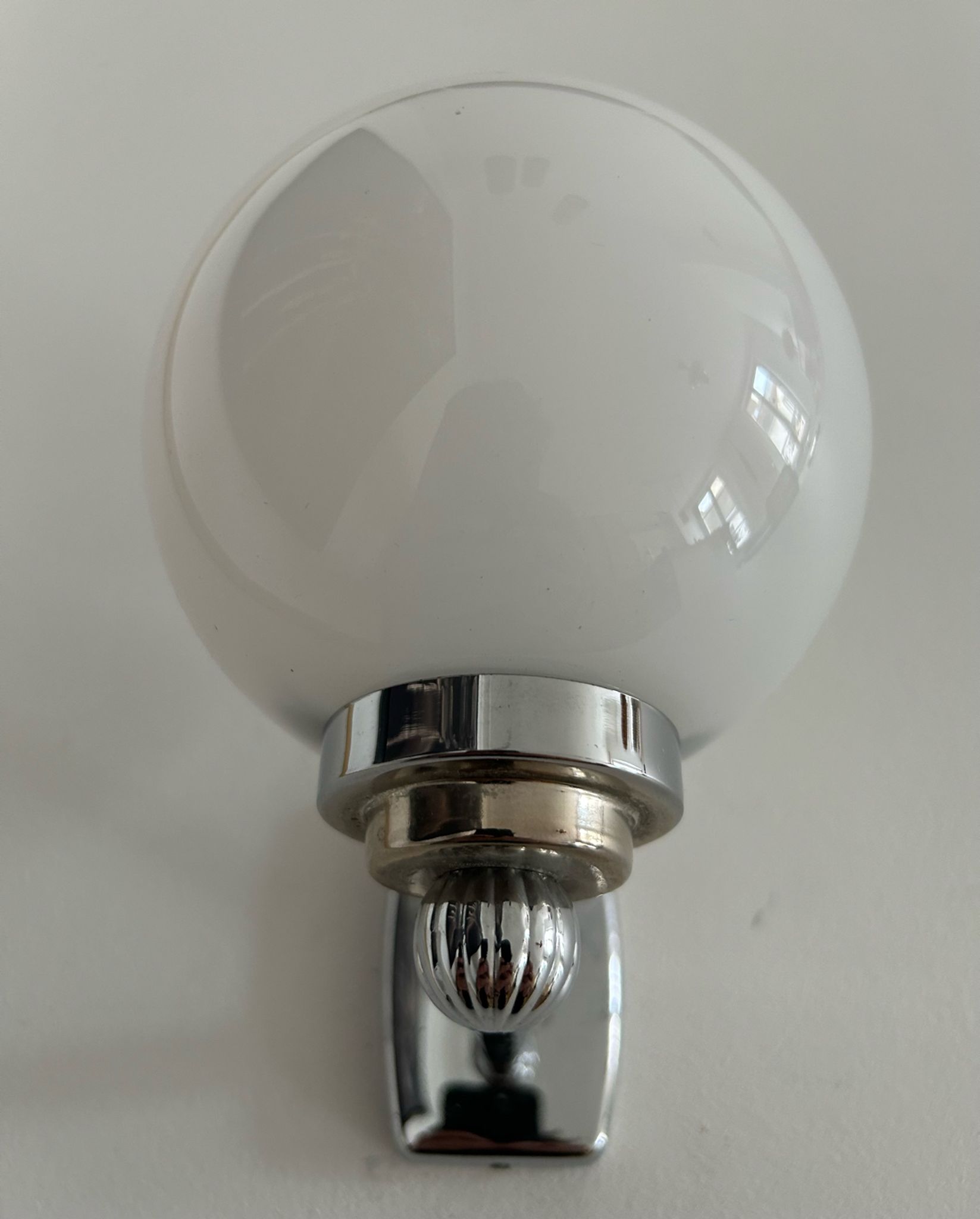 Vintage wall lamp, chromed metal and opaline, France 1970