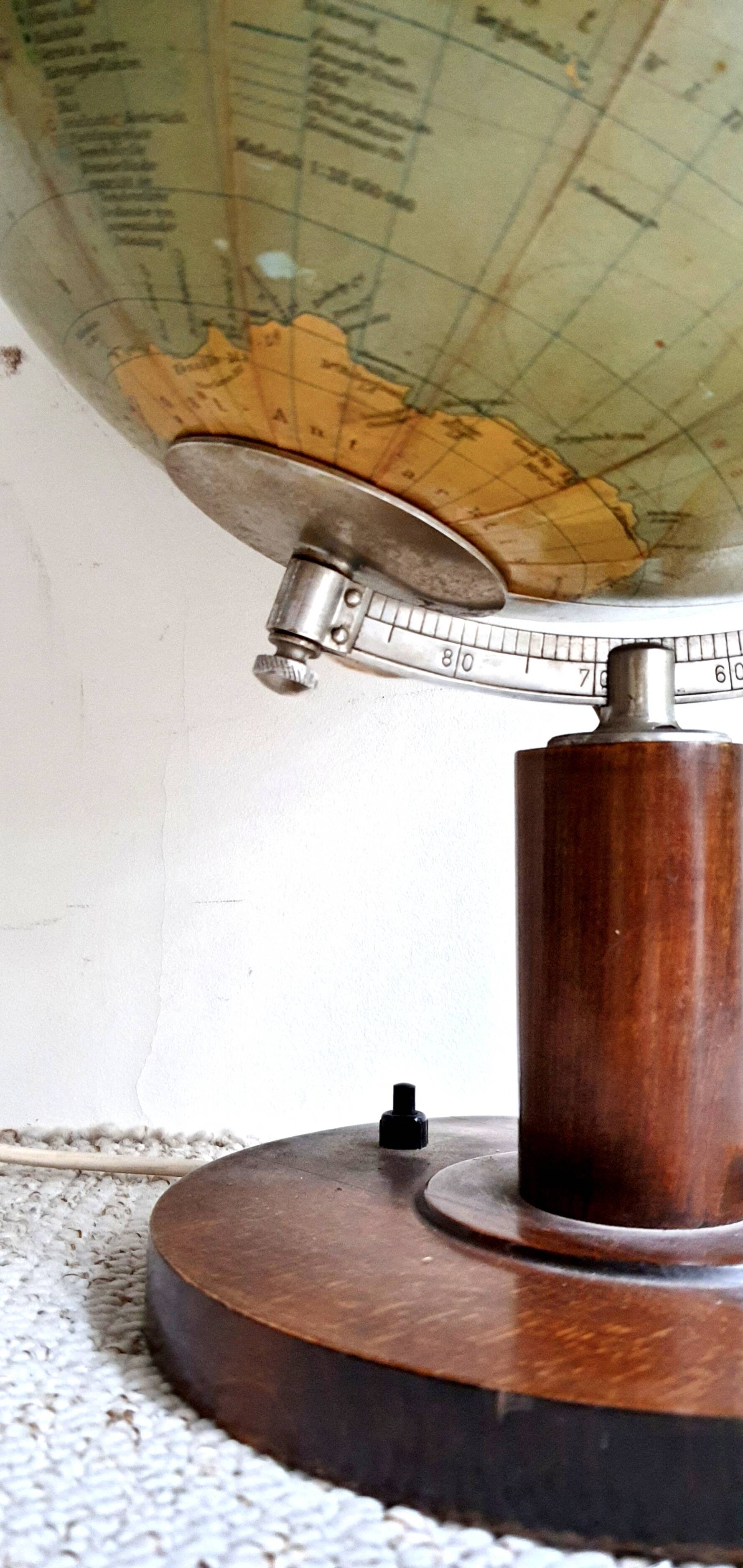 Art Deco Globe Illuminating Glass by Columbus Verlag, Germany Vintage 1930s