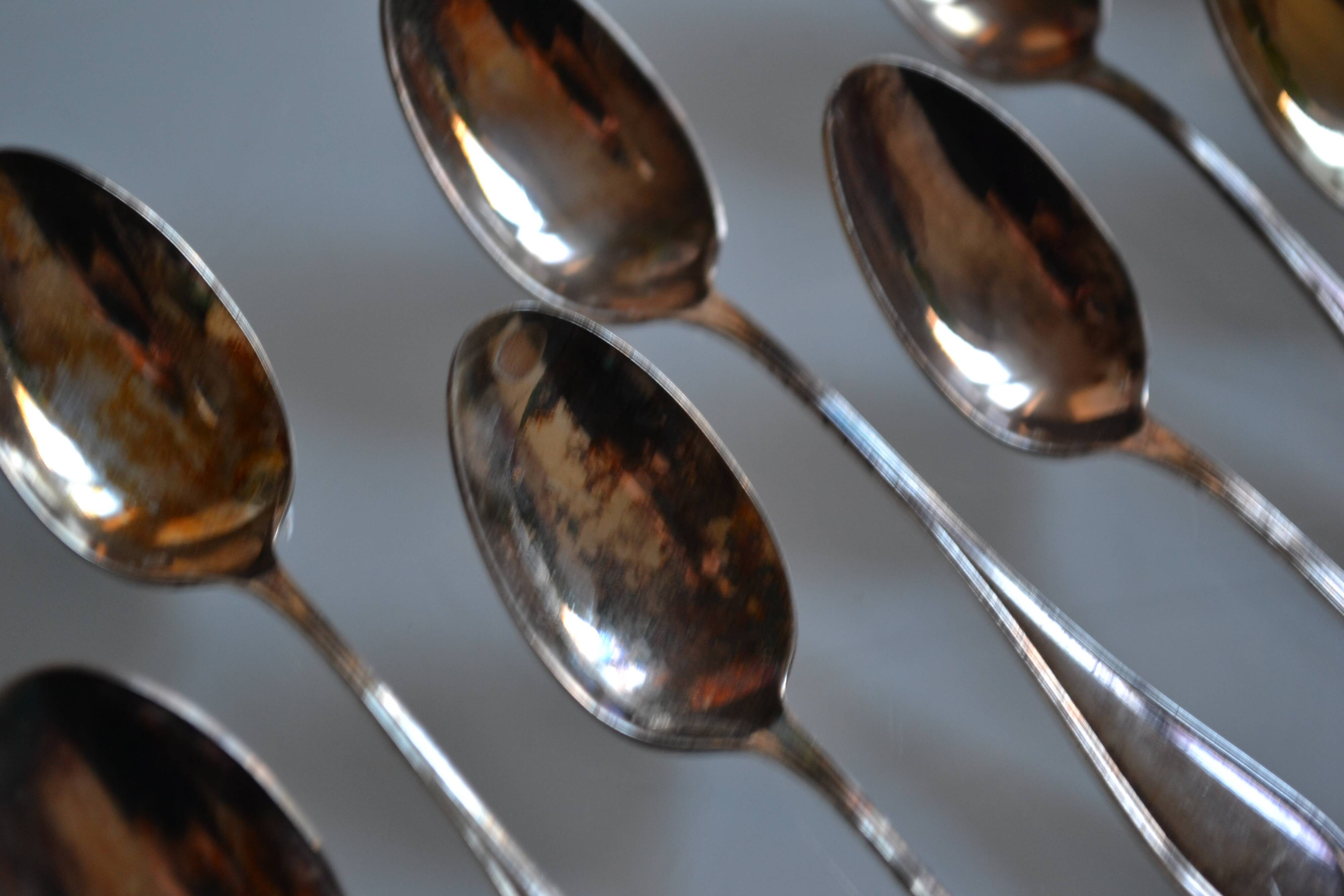 12 Silver-plated metal mocha spoons