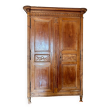 Armoire ancienne en noyer
