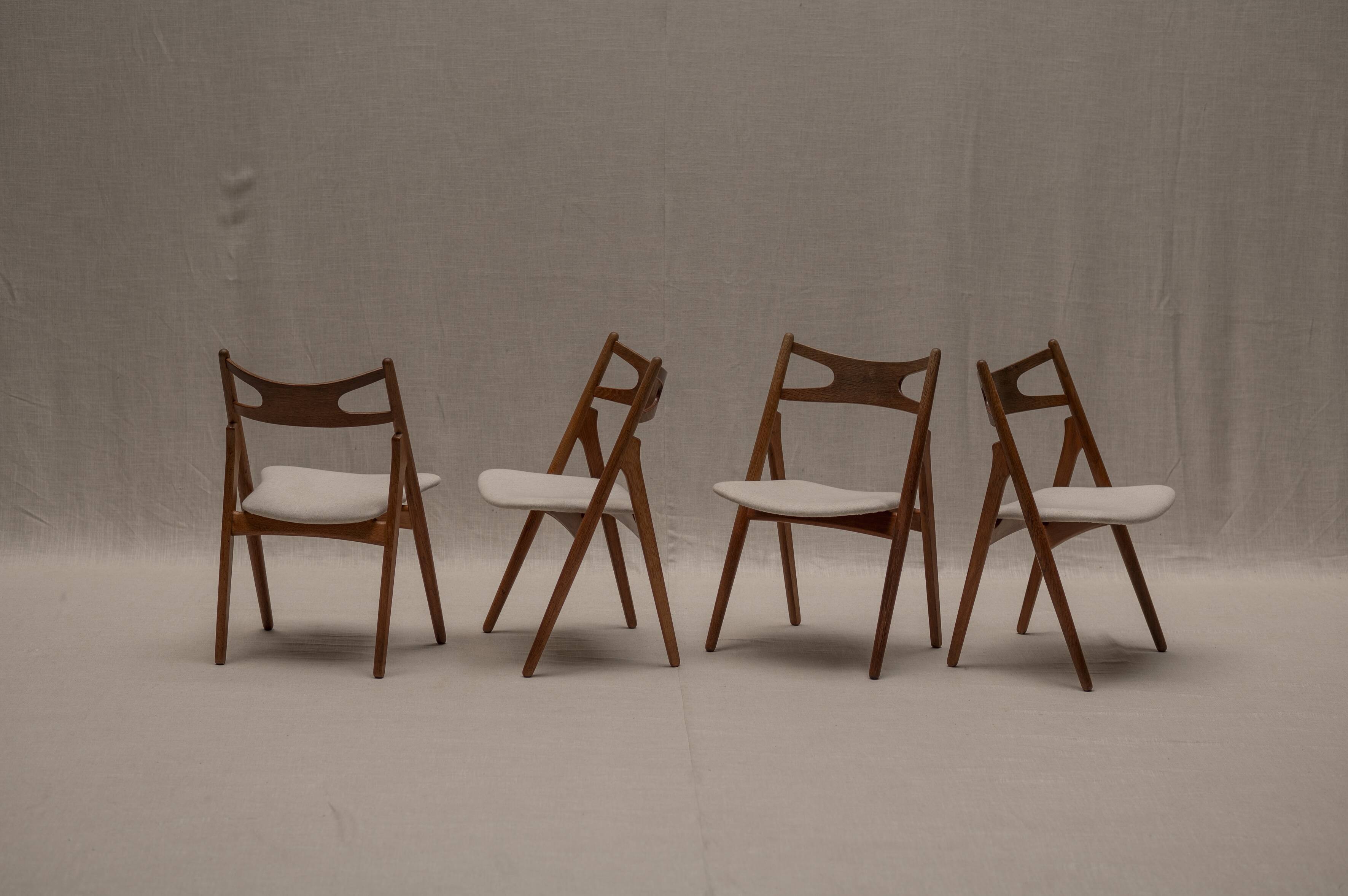 Hans J Wegner 'Sawbuck' CH29 Dining Chairs