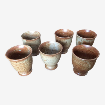 6 stoneware cups